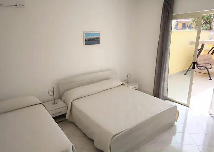 La Trinacria Villa Giardini-Naxos