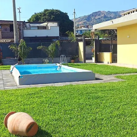 La Trinacria *